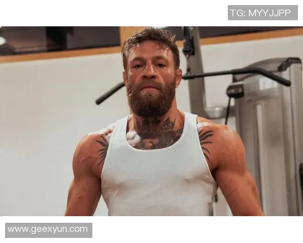 小鹰对决嘴炮UFC直播精彩瞬间回顾与赛后分析